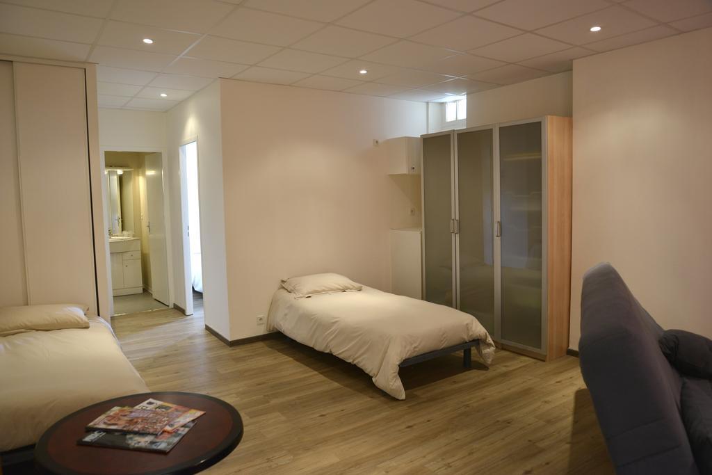 Hotel Des Arceaux Saint-Sever (Landes) Exterior foto
